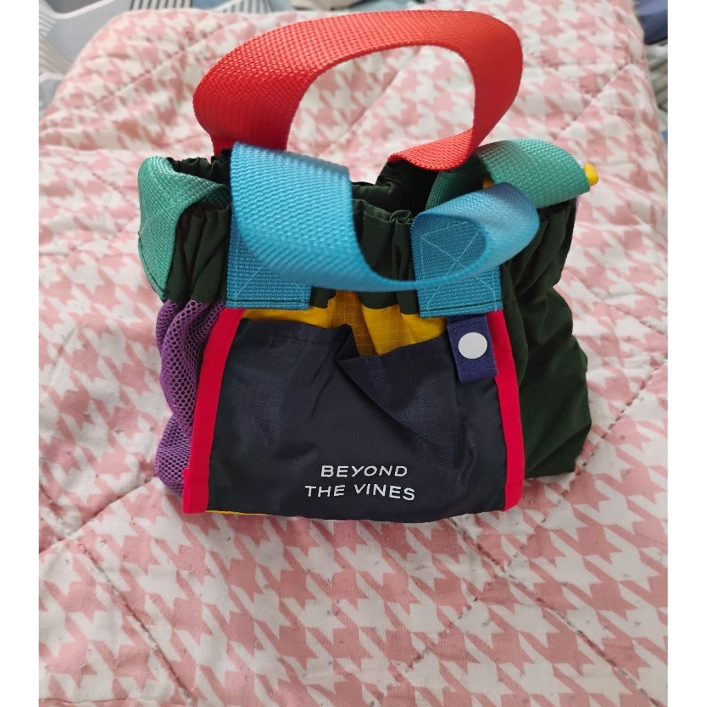 Tas BTV wanita