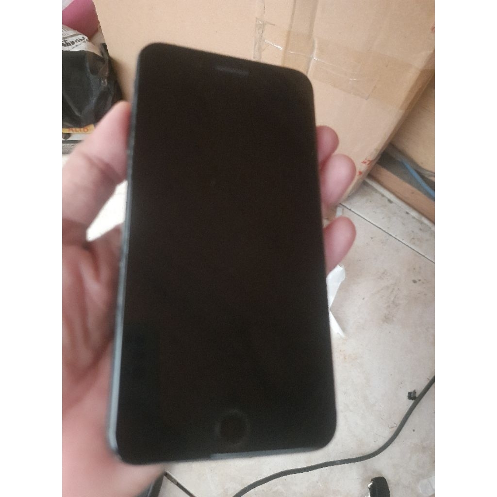 BAHAN iphone 7 plus mati total