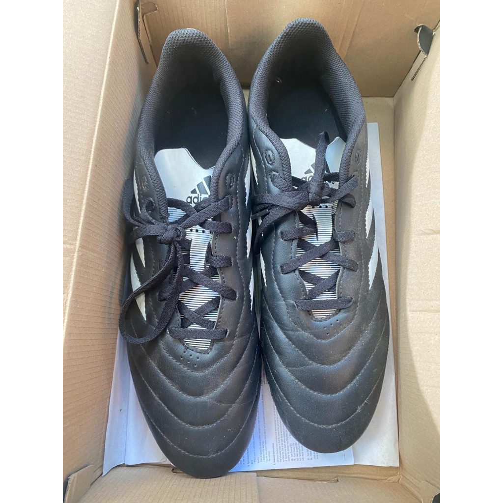 sepatu bola size 46&47
