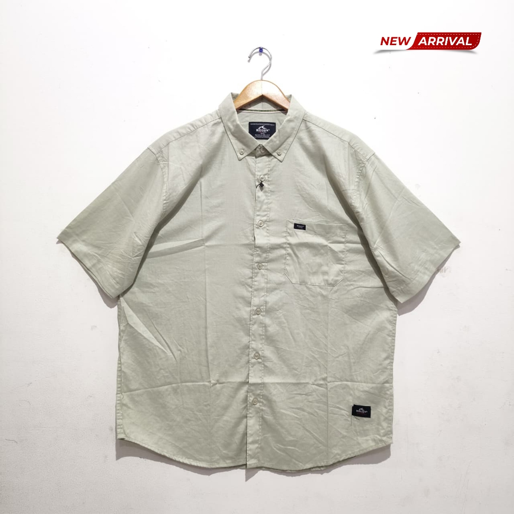ROLUN Kemeja Pria BIG SIZE Polos Reguler Fit Sof Sage Lengan Pendek CS142239BZ