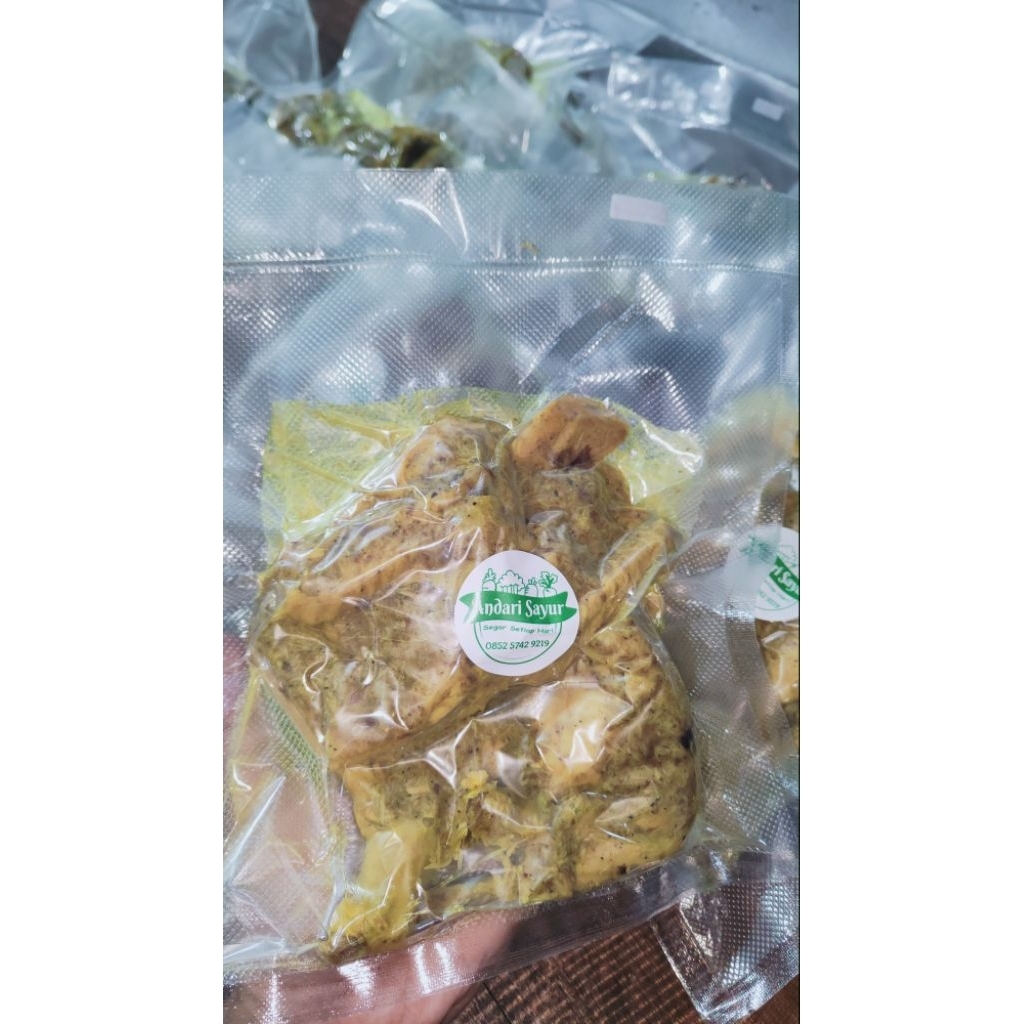 Bebek Ungkep Surabaya 1 Ekor - Siap Goreng, Daging Empuk, Sambal Praktis