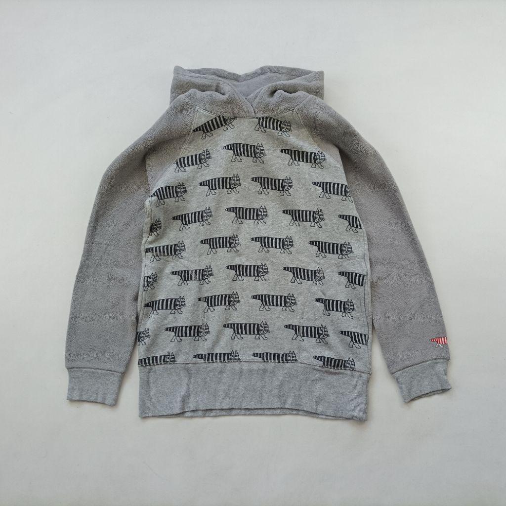 Uniqlo UT fleece hoodie pullover size M wanita P053