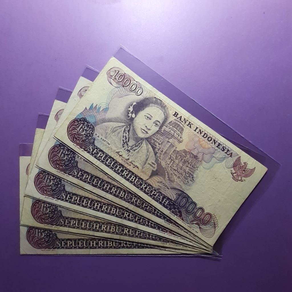 uang kuno 10000 rupiah kartini 1995