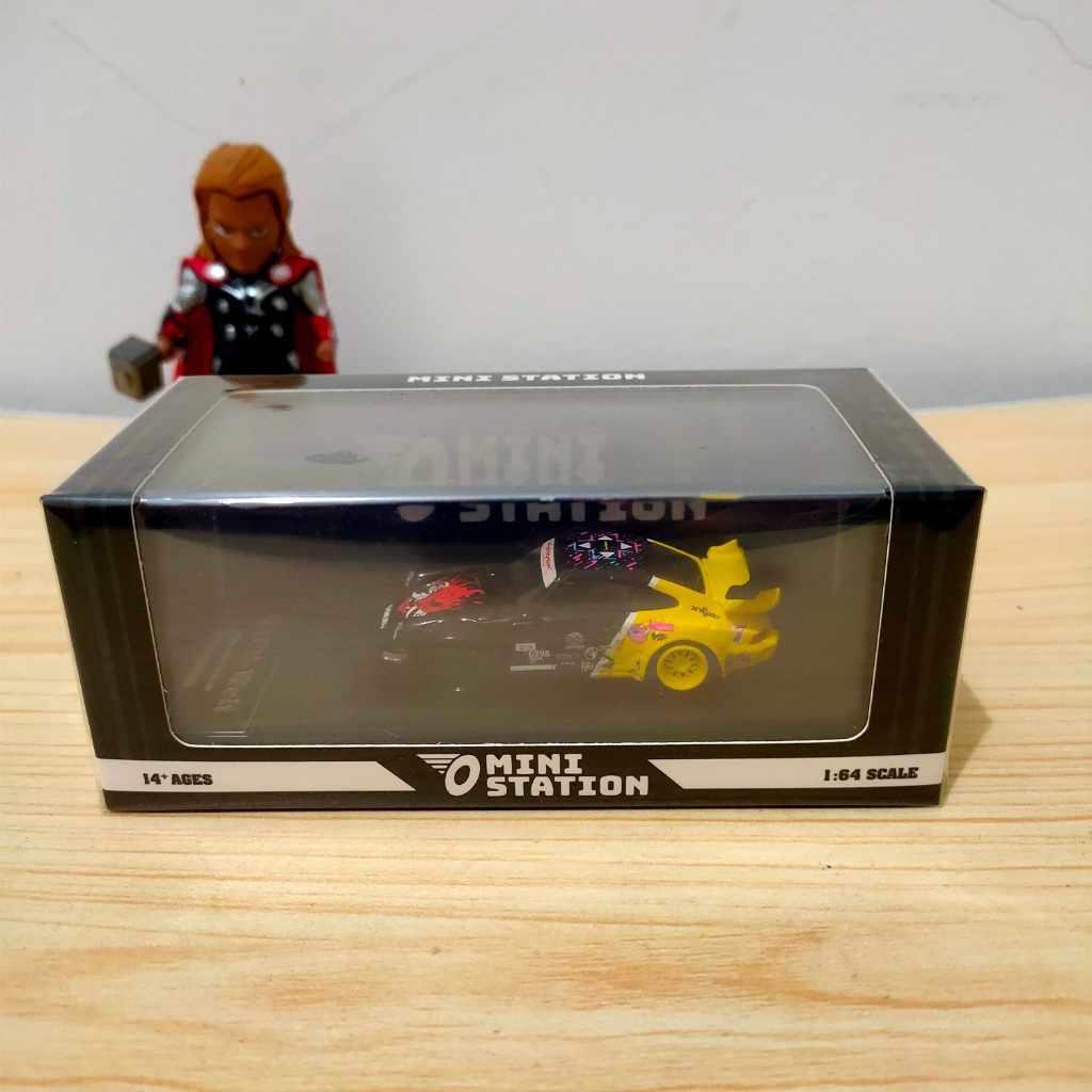 Mini Station RWB Porsche Cyberpunk Samurai