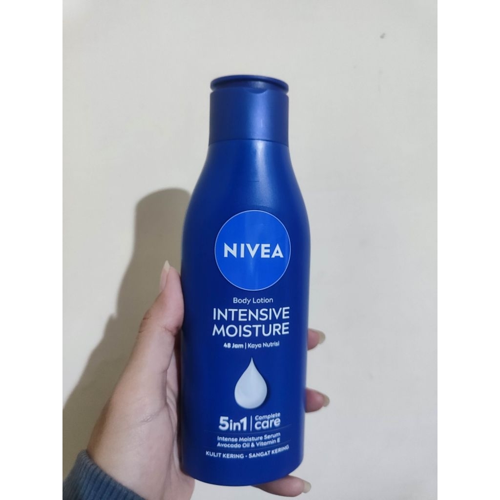 (PROMO) Nivea Intensive Moisture Body Lotion 190ml - Lotion Kulit Kering & Melembabkan