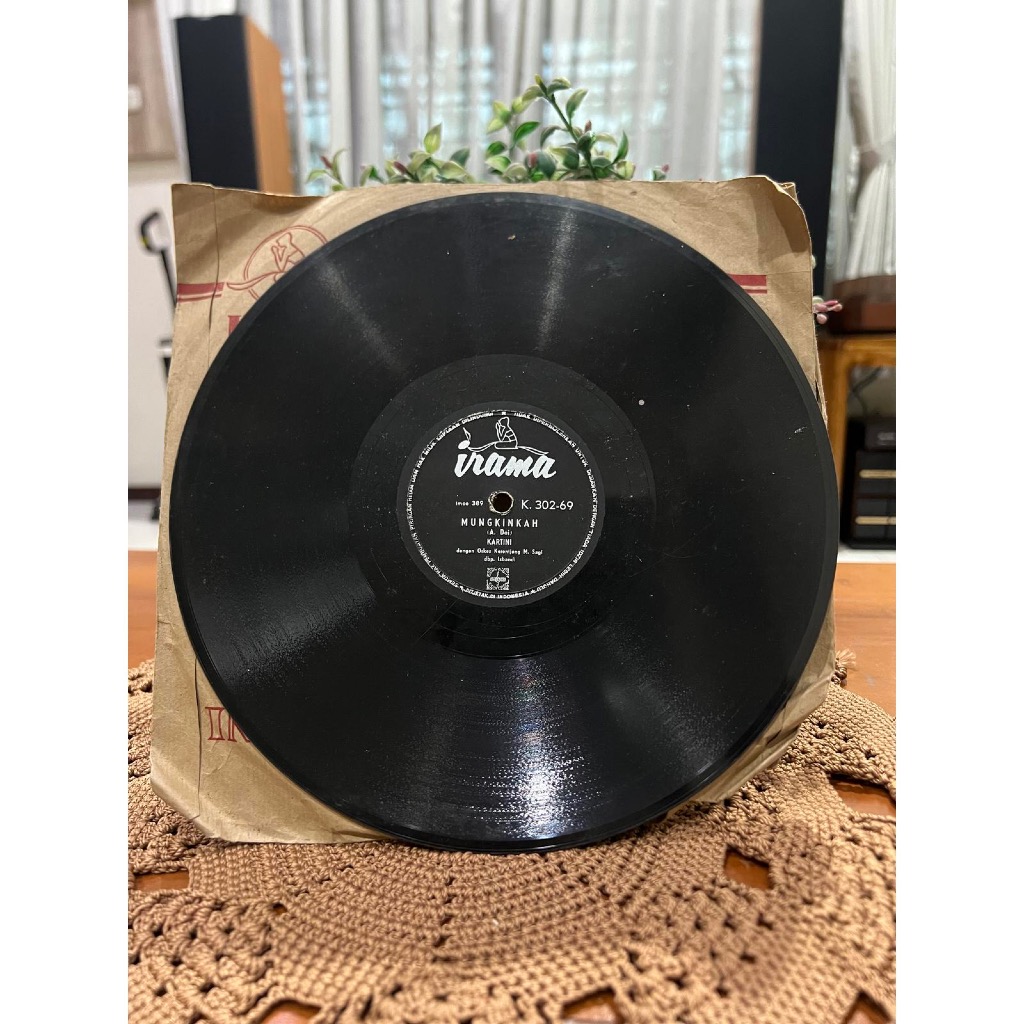 Vinyl Kartini - Mungkinkah & Warung Desa / Piringan Hitam Kartini - Mungkinkah & Warung Desa