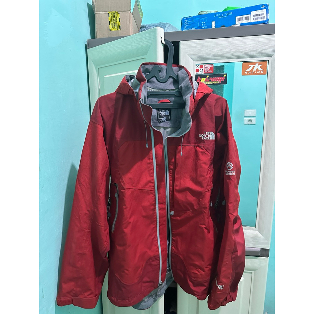 TNF SUMMIT SERIES GORETEX-XCR RECCO