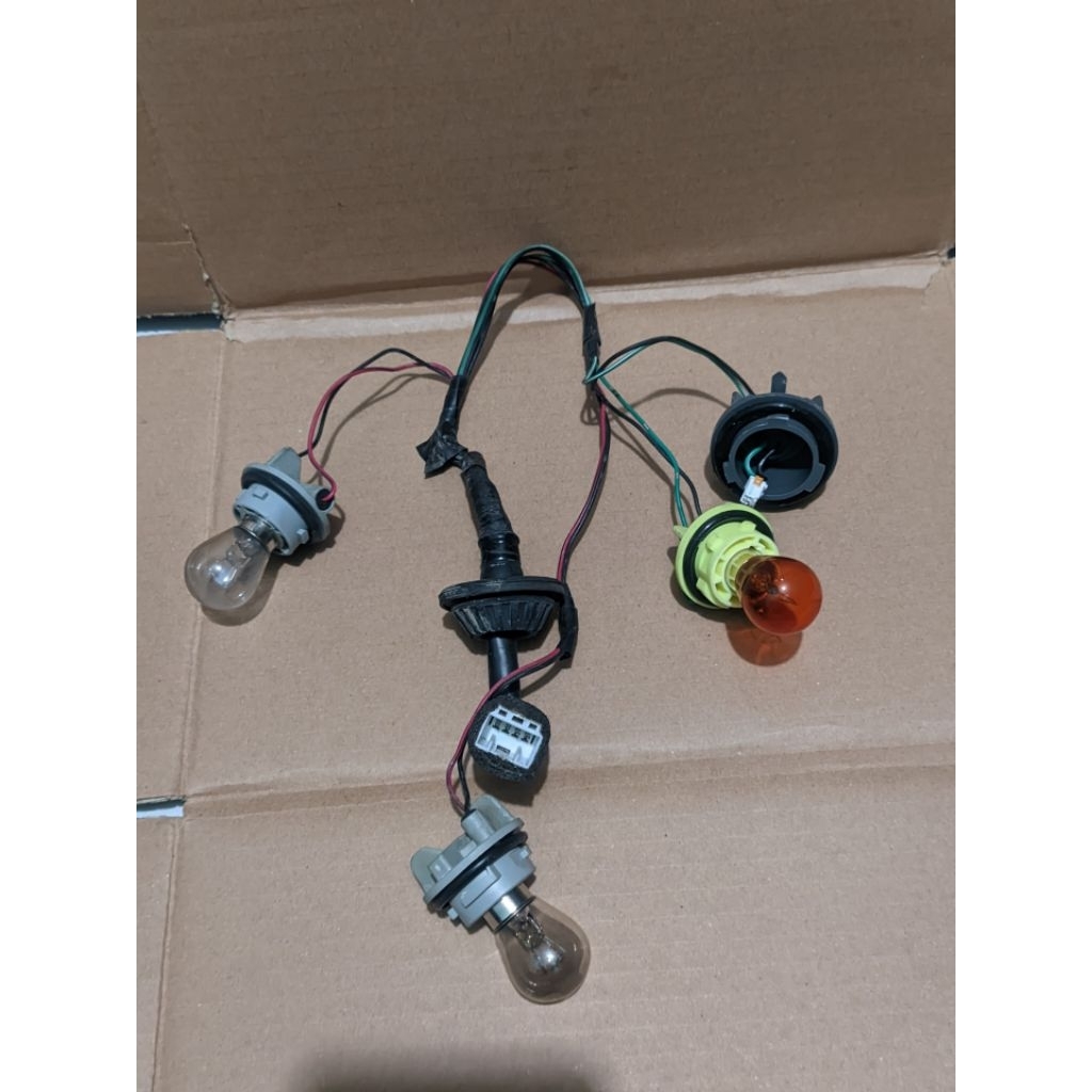 socket lampu belakang hyundai stargazer
