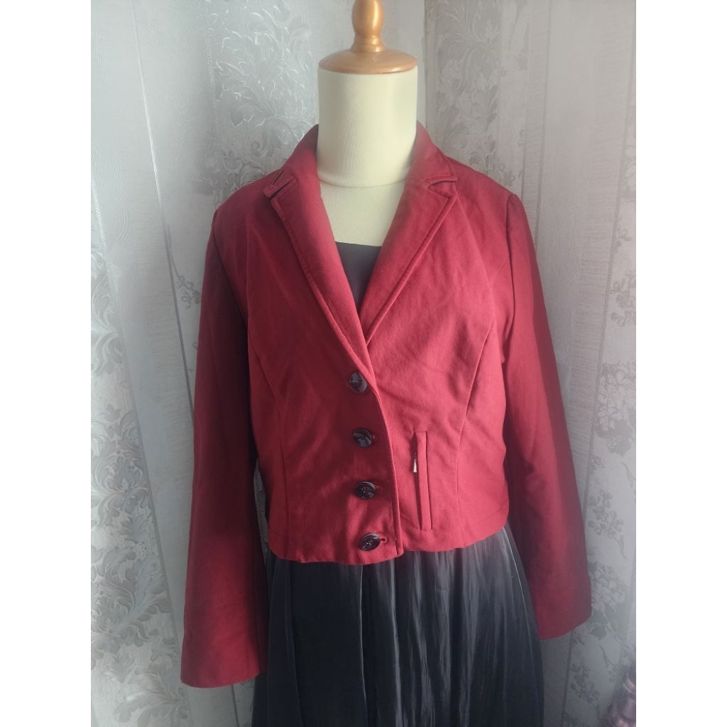 Blazer Crop Merah Marun