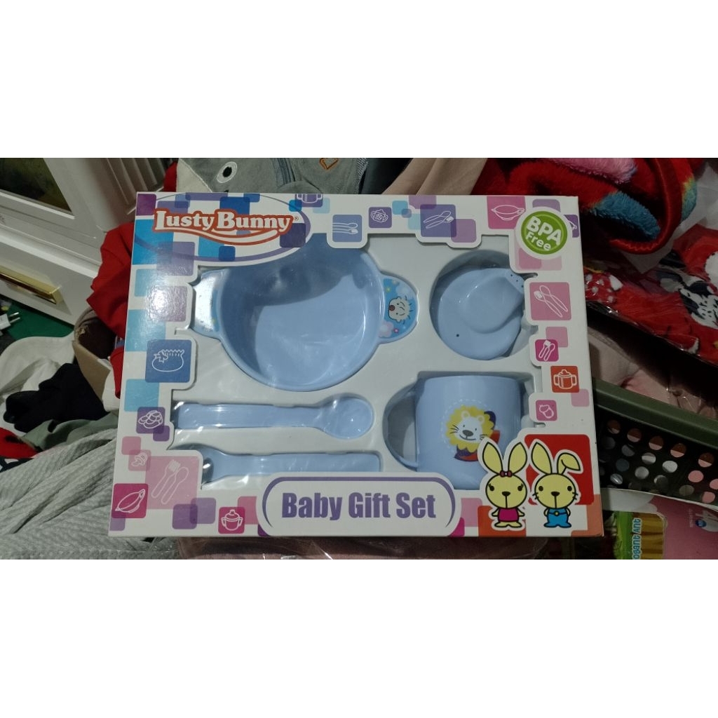 set perlengkapan makan bayi lusty bunny