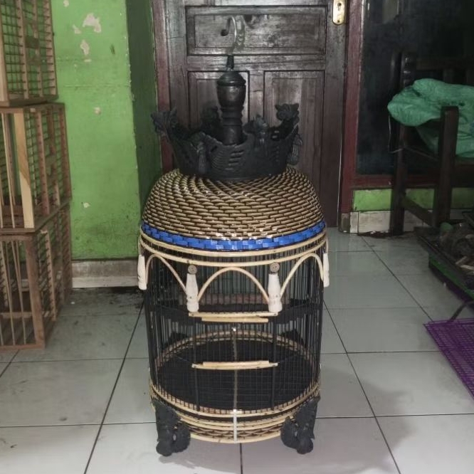 KANDANG BURUNG PERKUTUT MAHKOTA ROTAN RAJUT SINTETIS - SANGKAR BURUNG