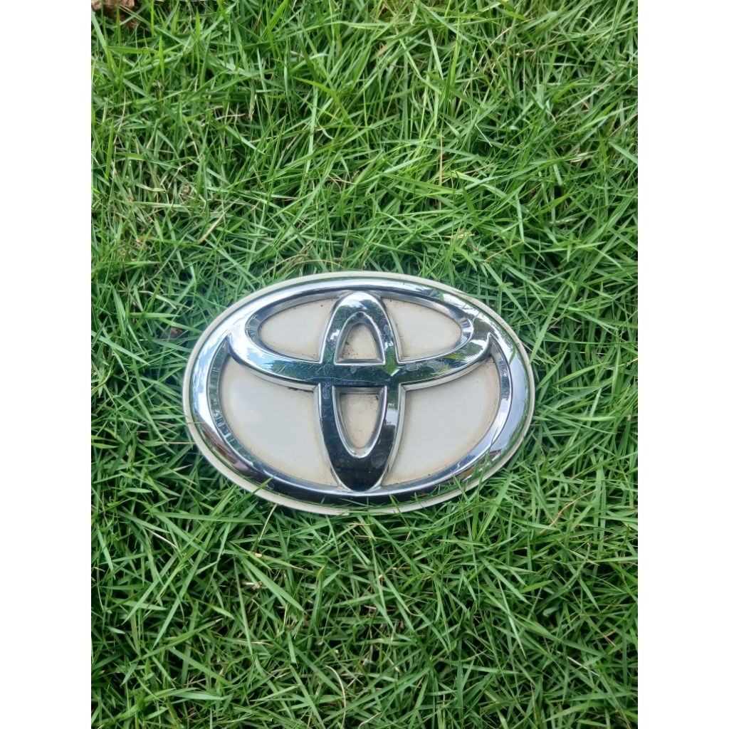 Emblem Logo Cover Tutup Ban Serep Toyota Rush Kaki 4 2006-2014
