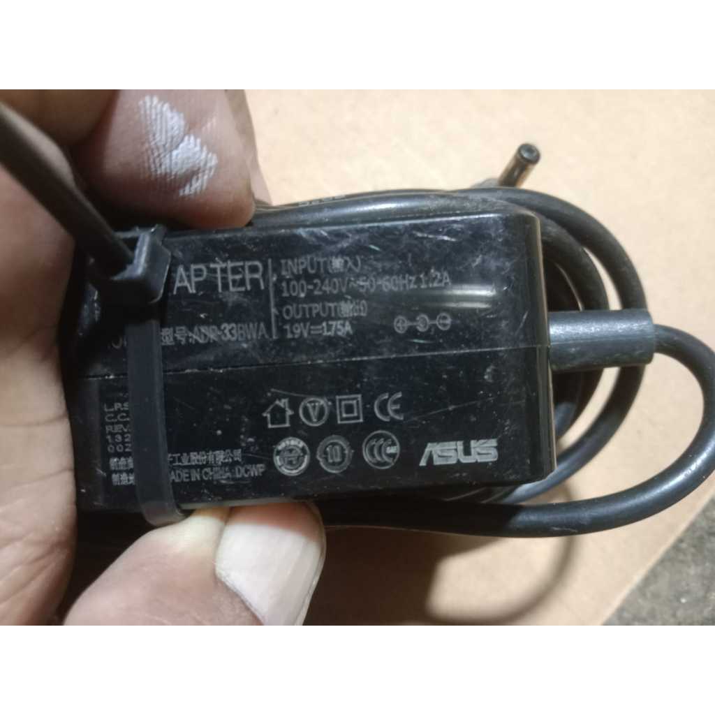 bekas normal ces charger netbook ASUS 19V1.75A ADP-33AW AC Adapter  ASUS VivoBook colokan kecil