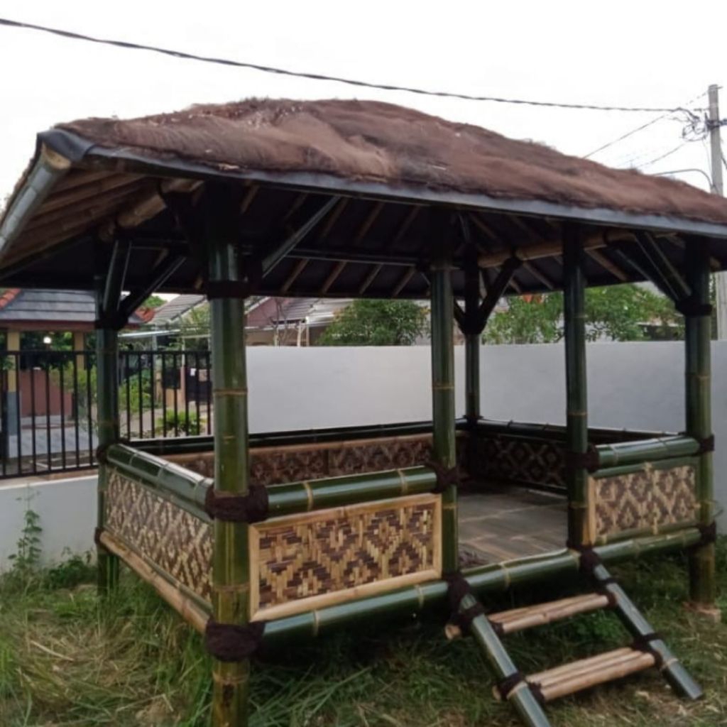 saung bambu gazebo, gazebo rumah outdoor,  ukuran 2x3 meter