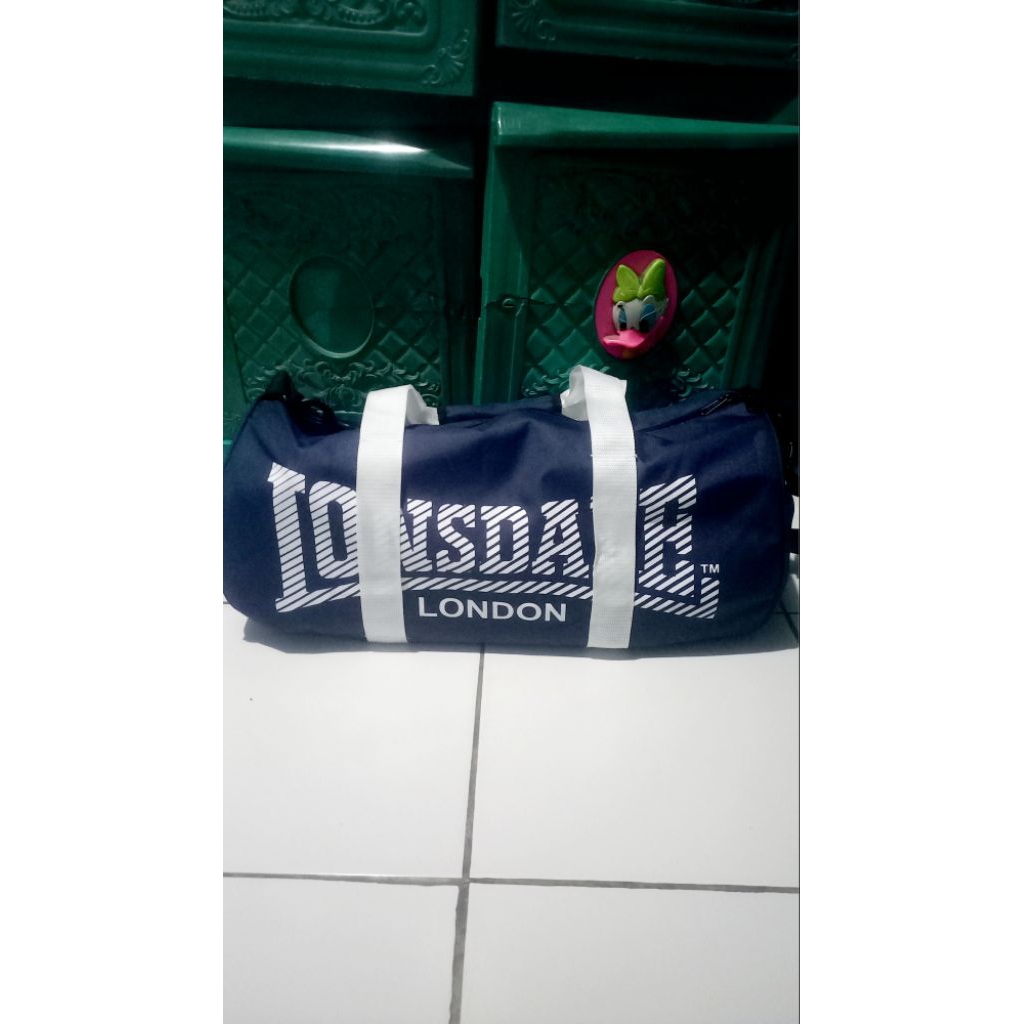 Barrel bag lonsdale