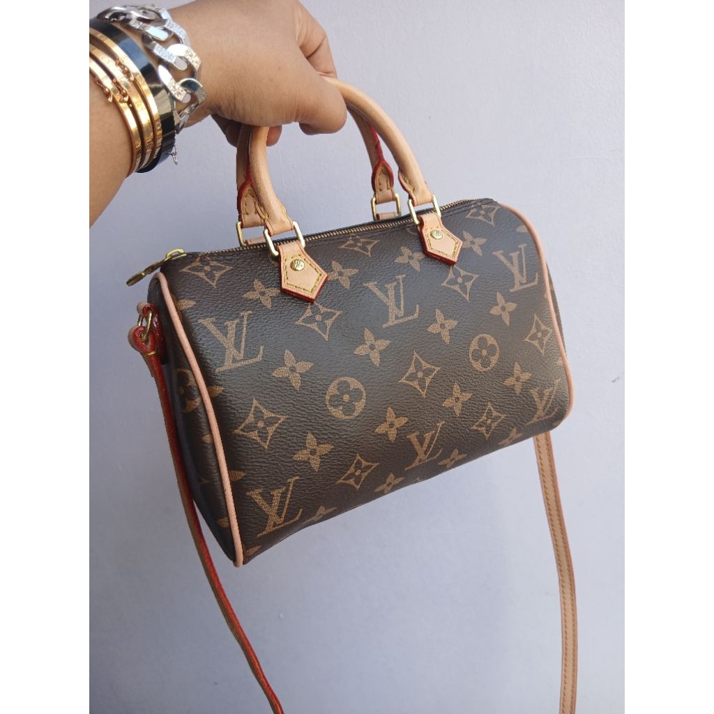 LV Speedy 20 Monogram 2005 Preloved