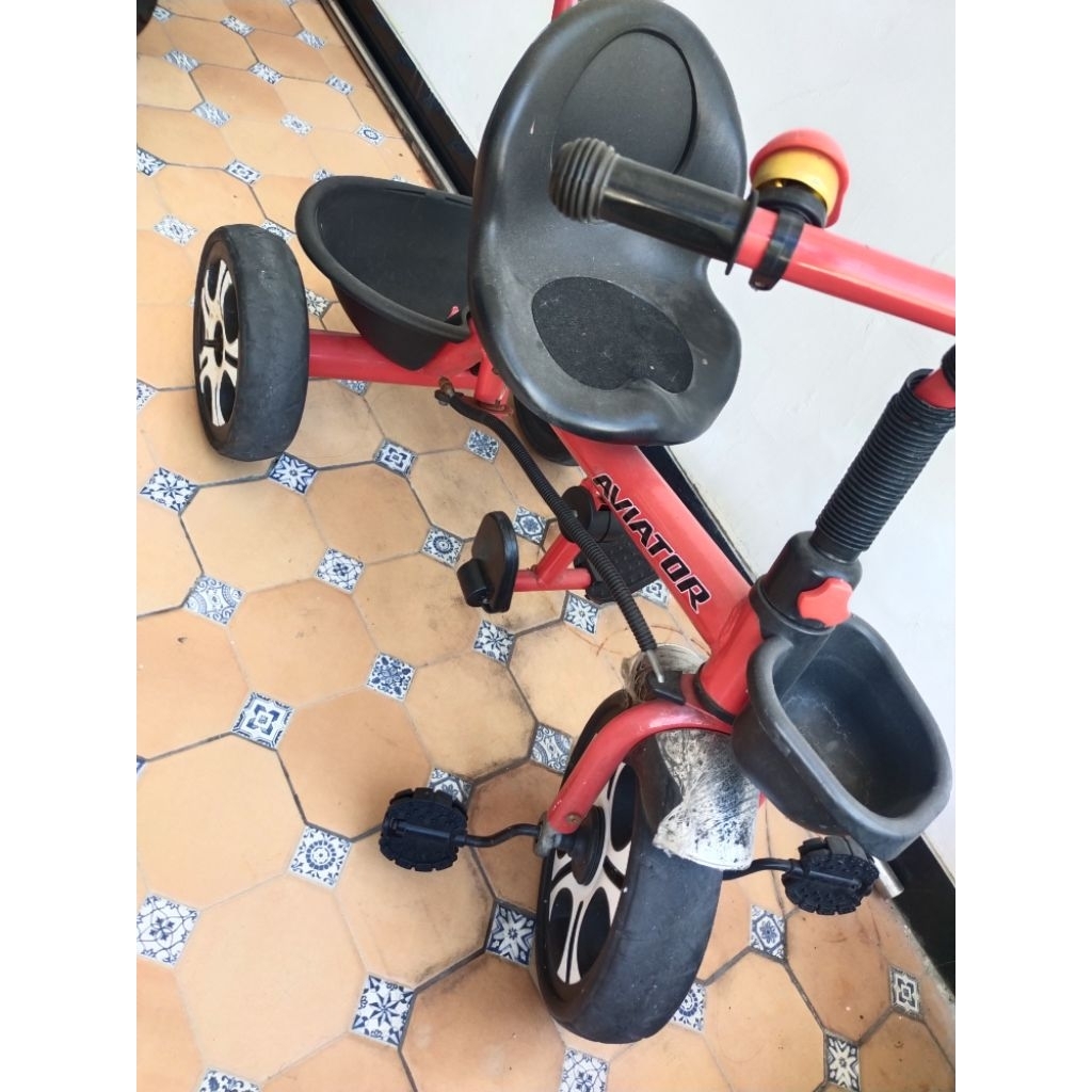 SEPEDA RODA TIGA ANAK AVIATOR BEKAS – SIAP PAKAI