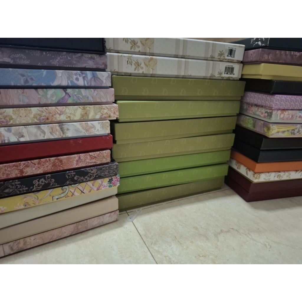 BOX HIJAB Zytadelia, Bungatta, Ayu Dya