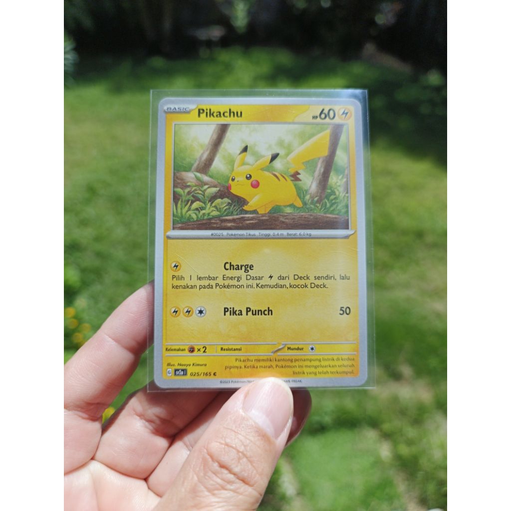 kartu pokemon 2023 Pikachu