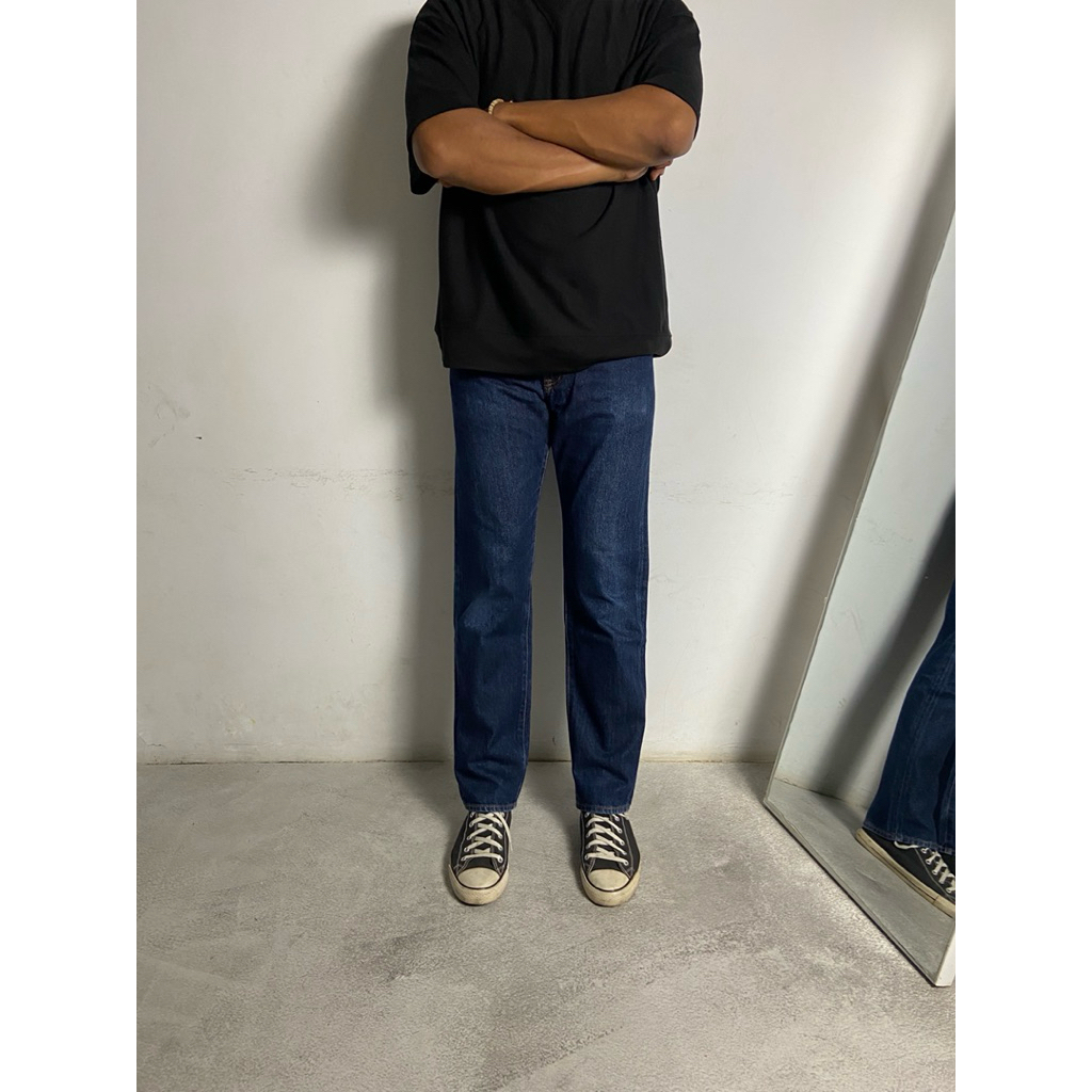 UNIQLO DEEP BLUE JEANS