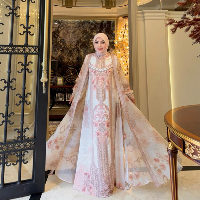 Shella Saukia Dress Outer Golden