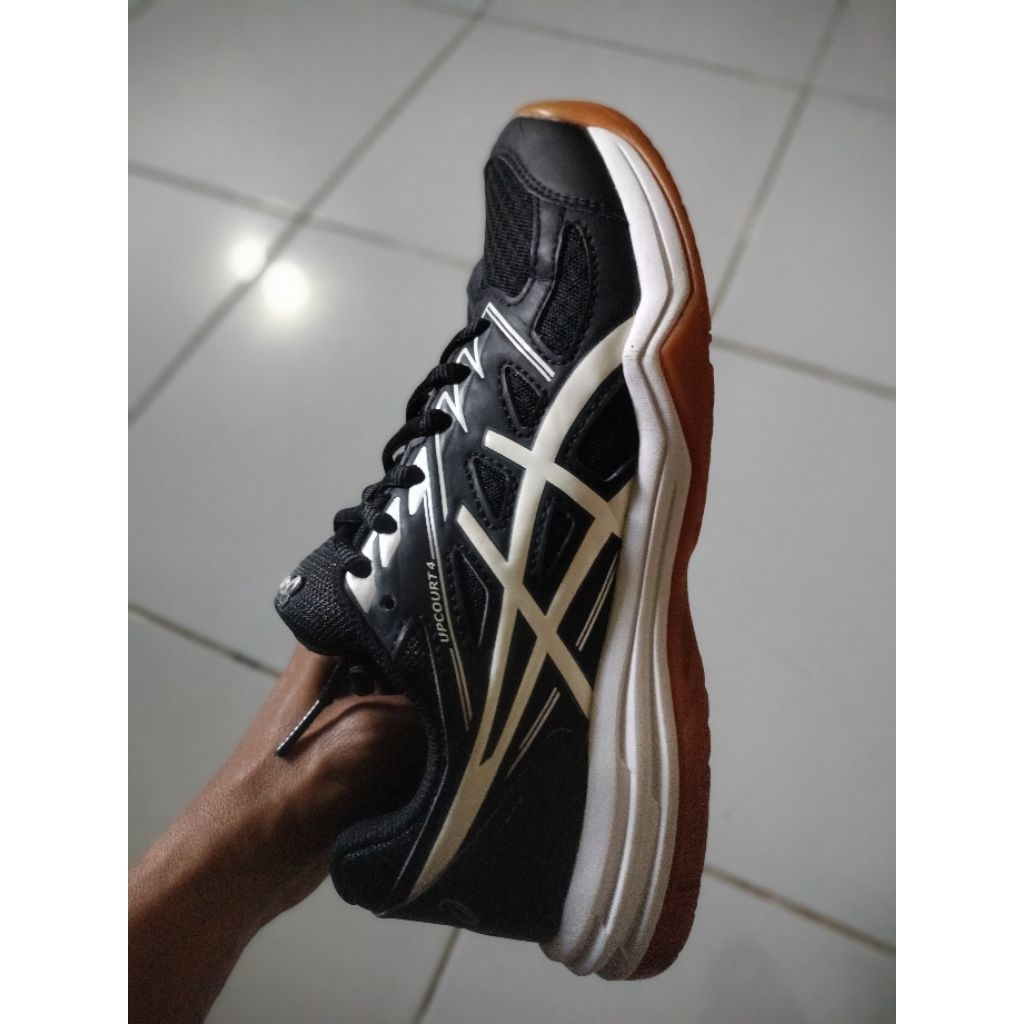 Sepatu badminton original asics sz 39,5