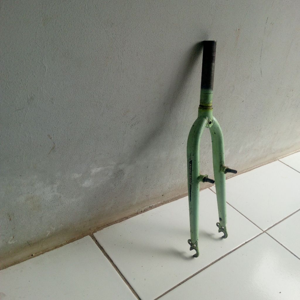 Fork garfu ukuran drat standard sepeda 20inch bekas copotan