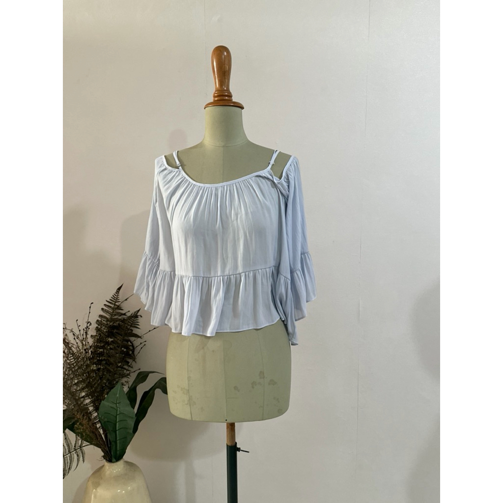 blouse biru muda