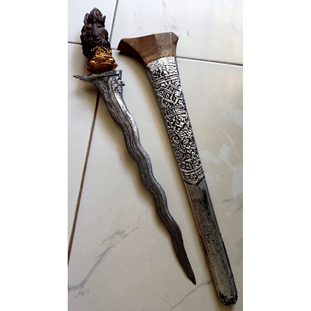 keris Bali nogo siluman