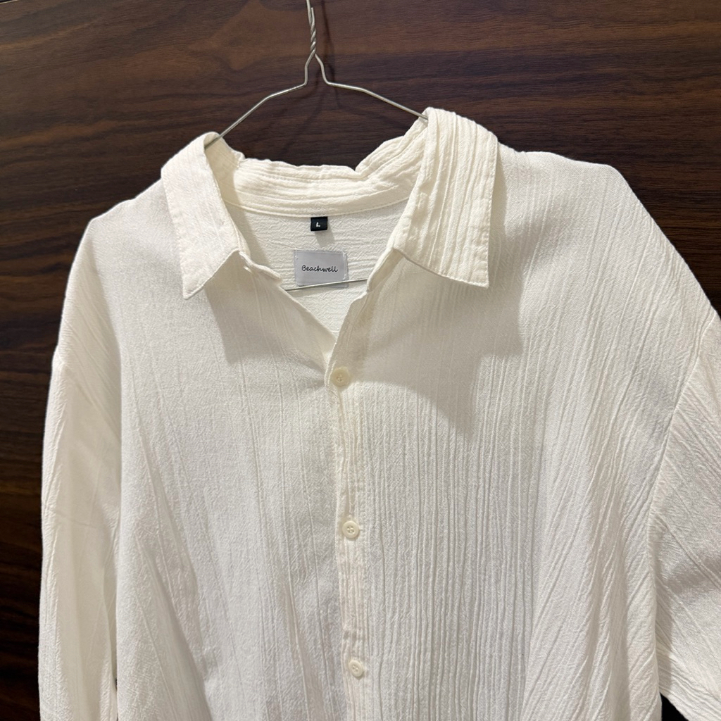 Kemeja Linen Shirt Beachwell Baju Bali Summer Outfit Pantai Broken/Off White - Second/Preloved