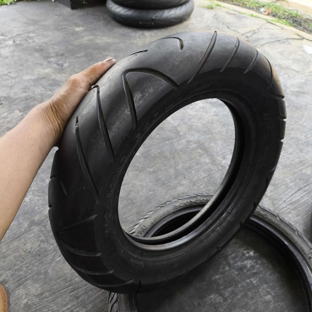 BAN MOTOR TUBLES SCOPPY RING 12 UKURAN 110/80-12 MEREK IRC