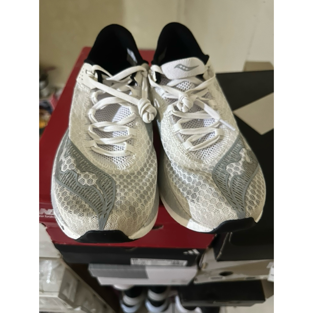 [SECOND] Saucony Endorphin Pro 4 size 44