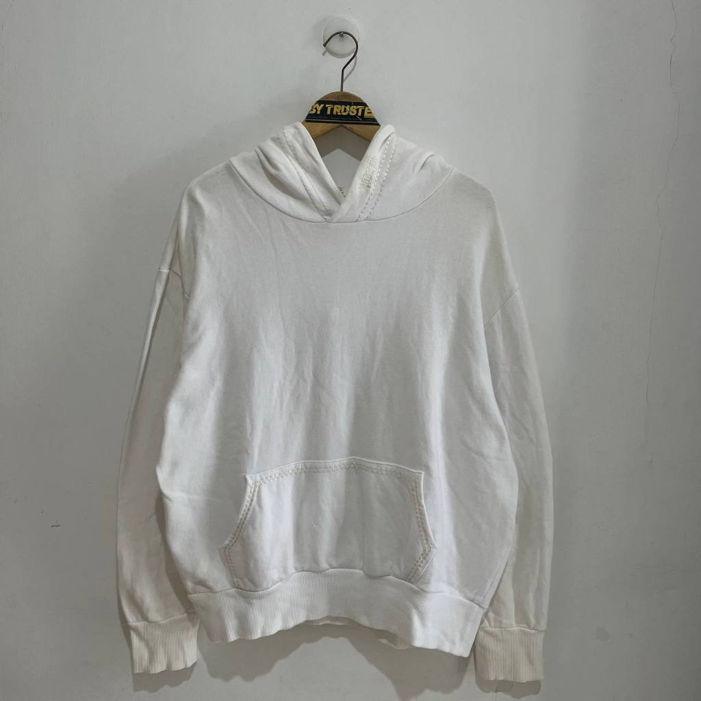 Hoodie Putih Tulang Polos - Like New - Brand BLACK SMITH - [SIZE XL]