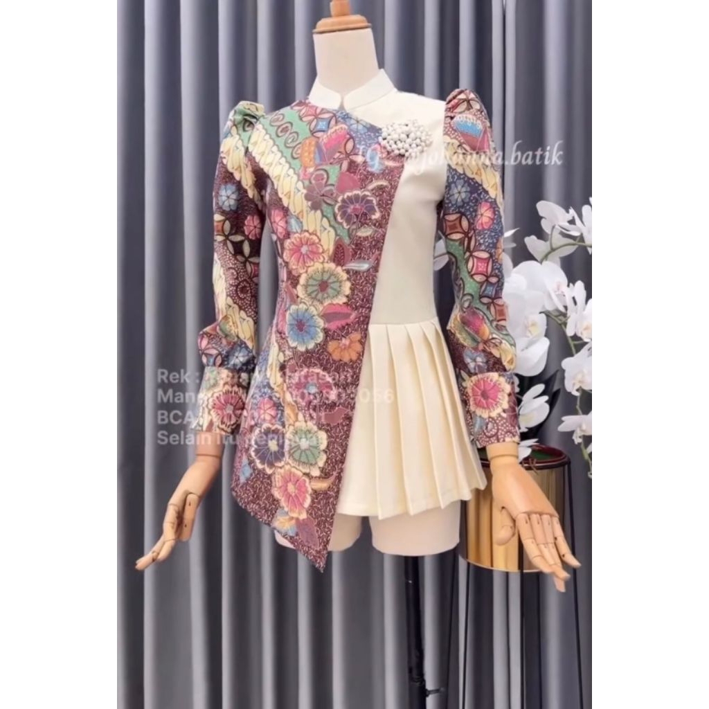 JOHANA BATIK ATASAN BLOUSE KATUN