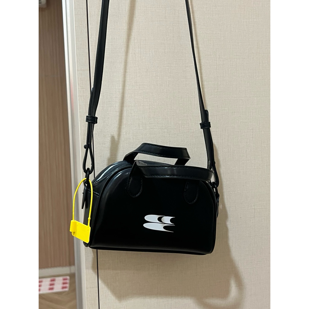 Crying Center Mini Boston Bag Black
