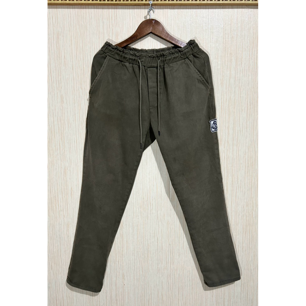 ‘M0NCLER’ GAMMEBLEU Chinos pants