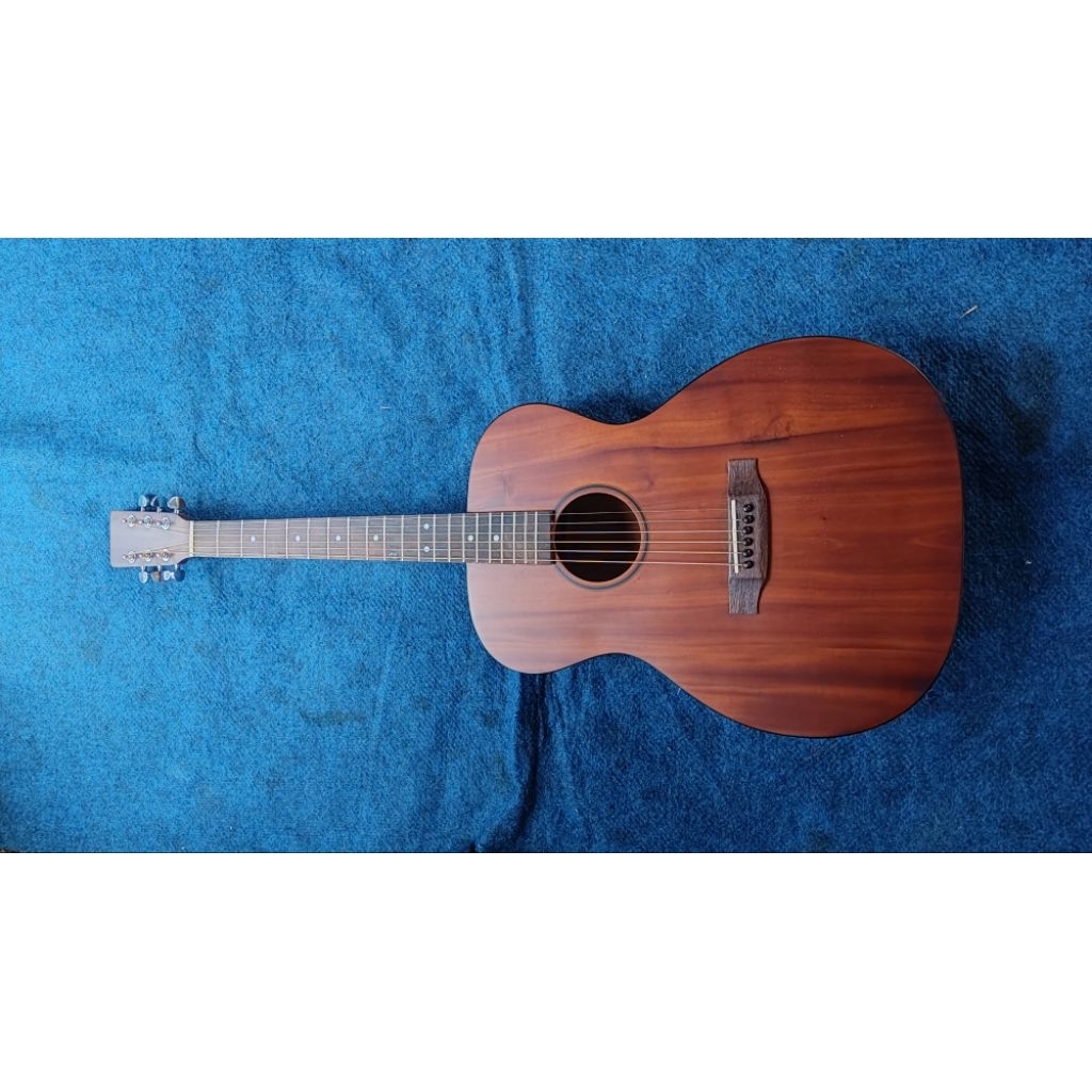 gitar akustik full solid