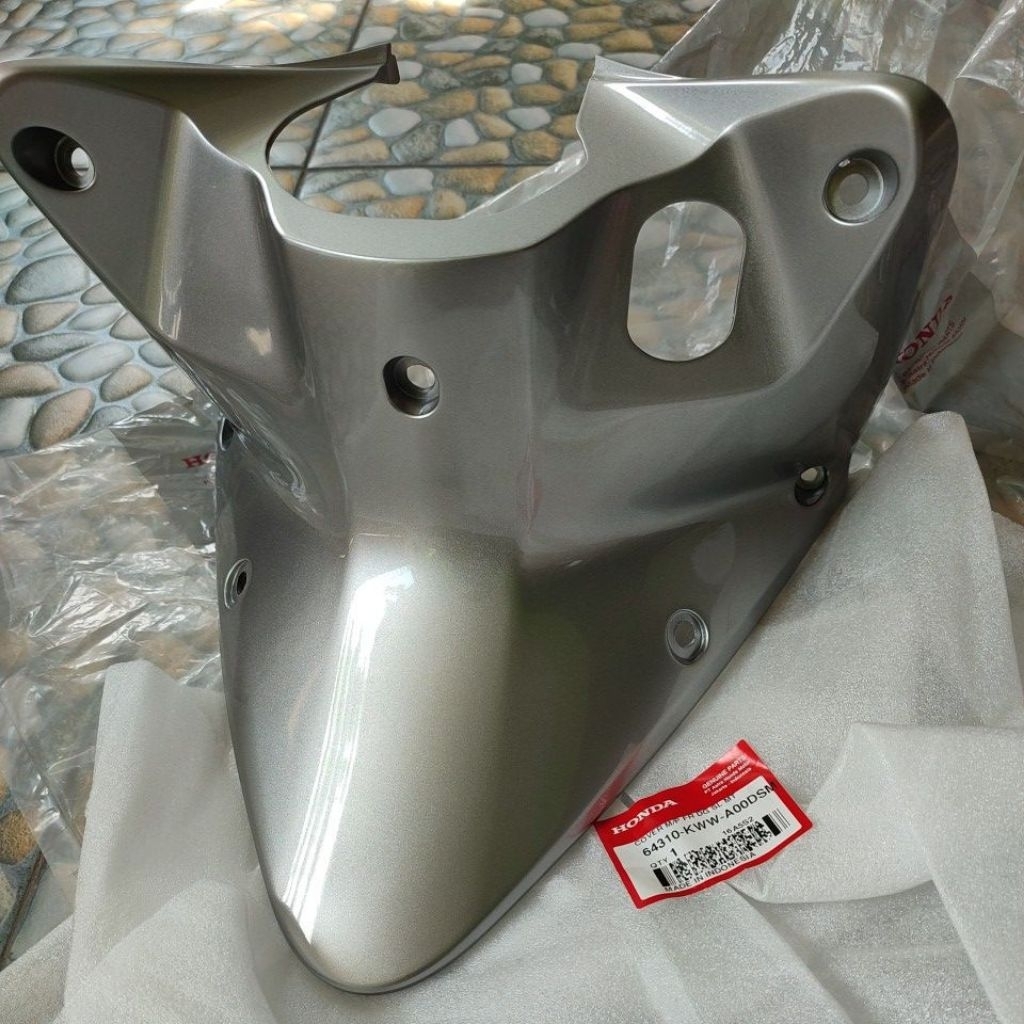 COVER KONTAK LEGSHIELD LEGSHIL COVER M/P FRONT REVO DX HONDA REVO ABSOLUTE 64310-KWW-A00DSM SILVER O