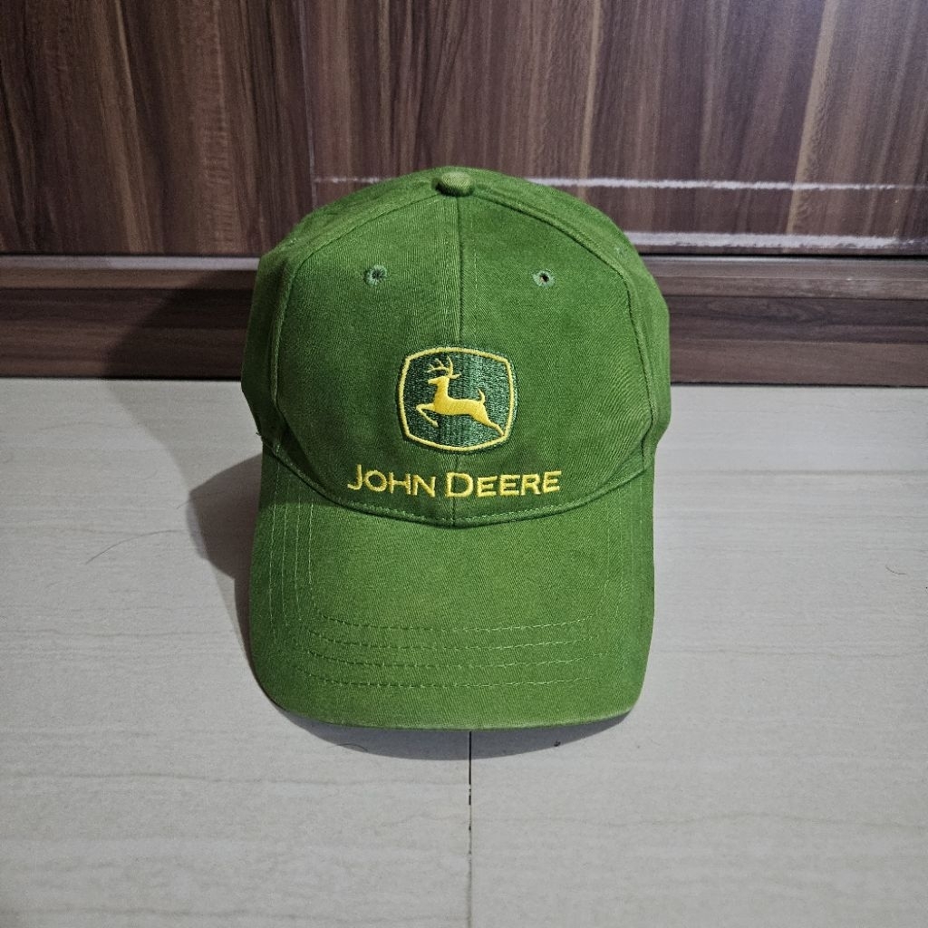 Topi Jhon Deere