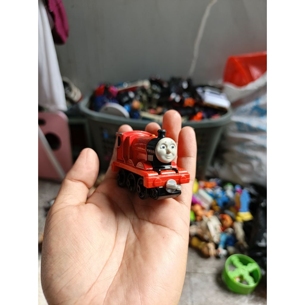 Thomas & friends james