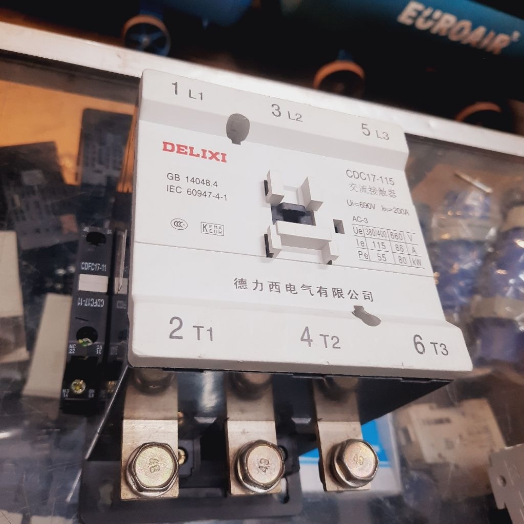 KONTAKTOR 200A 220VAC kontaktor delixi cdc17-115 200a 220vac