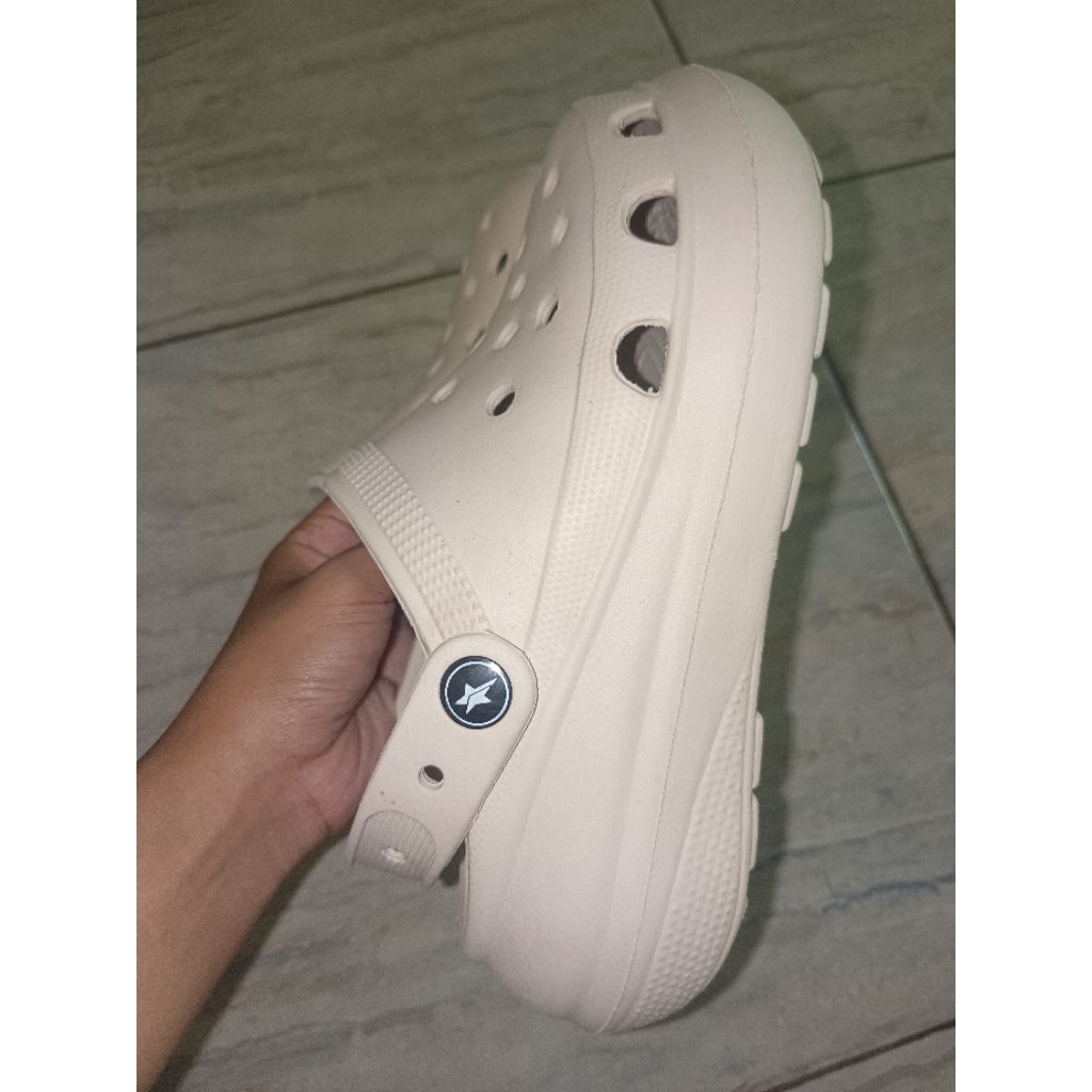 PRELOVED SANDAL WANITA
