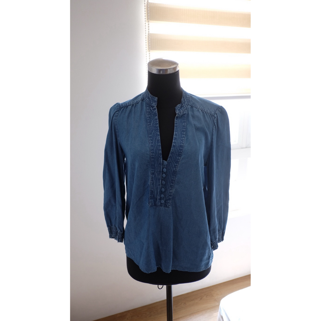 PRELOVED | MANGO branded denim v-neck smocked cuff blouse