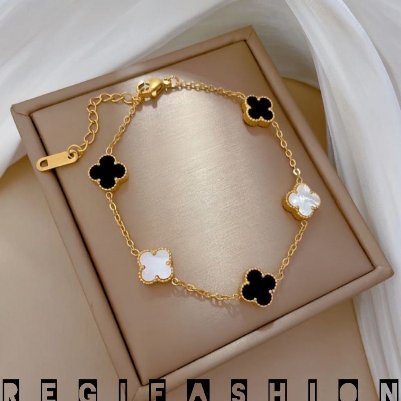 Gelang rantai Wanita Titanium Clover Hitam Putih - Gelang Titanium Wanita Anti Karat Anti Luntur