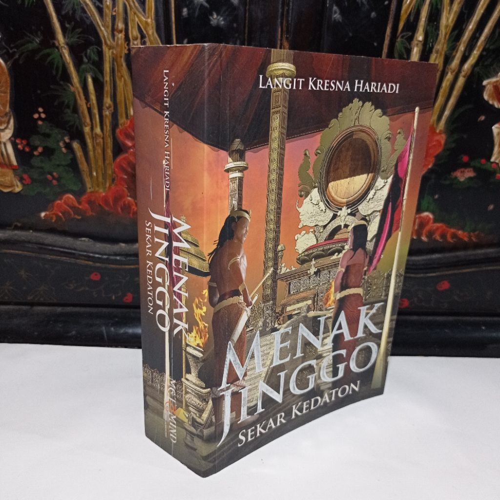 novel menak jinggo sekar kedaton karya langit kresna hariadi - novel sejarah