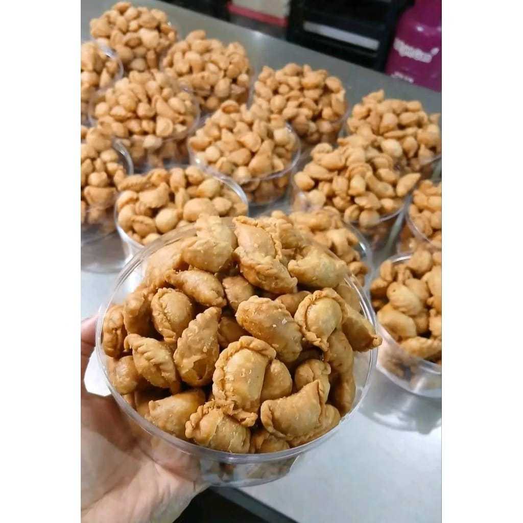 kue pastel kering isi 1kg/kue pastel isi abon sapi
