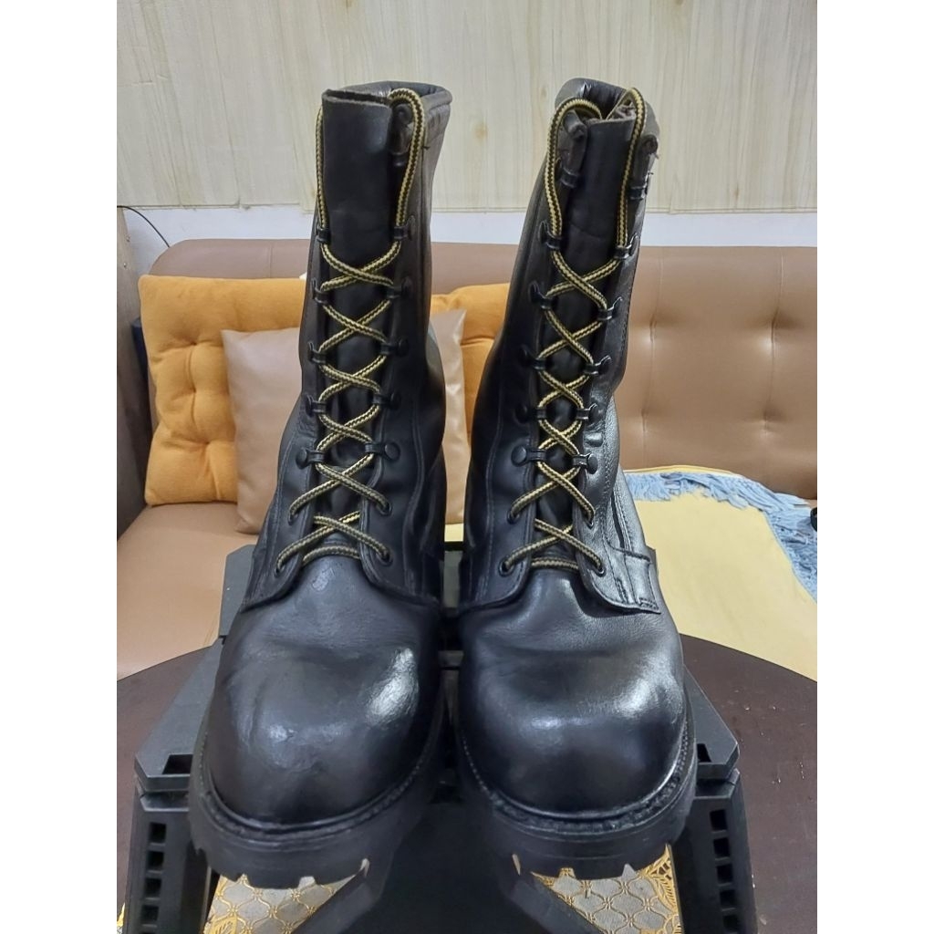 Vibram boots Prelove