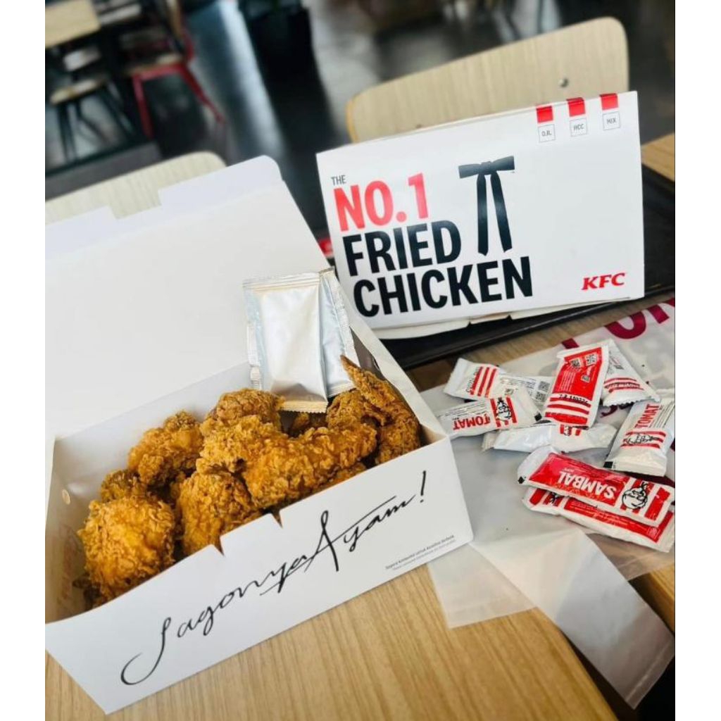 kfc box Isi 10