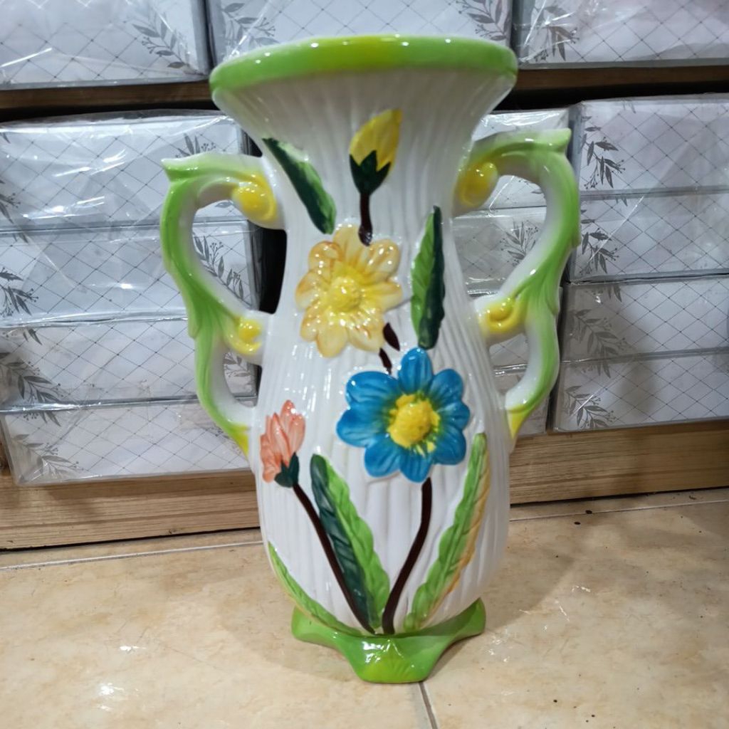 pot bunga keramik import