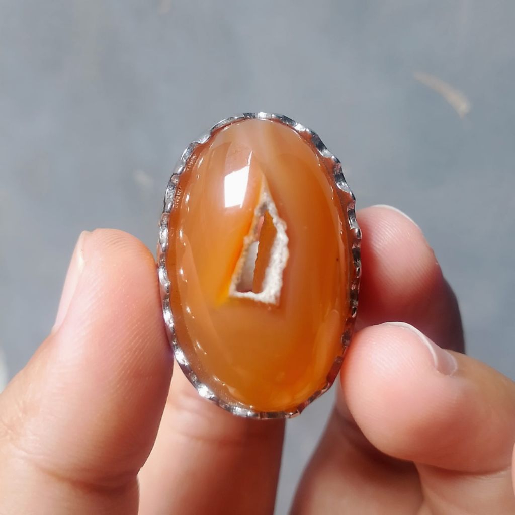 Cincin Batu Akik Natural Sulaeman Madu Combong Motif Kantong Semar